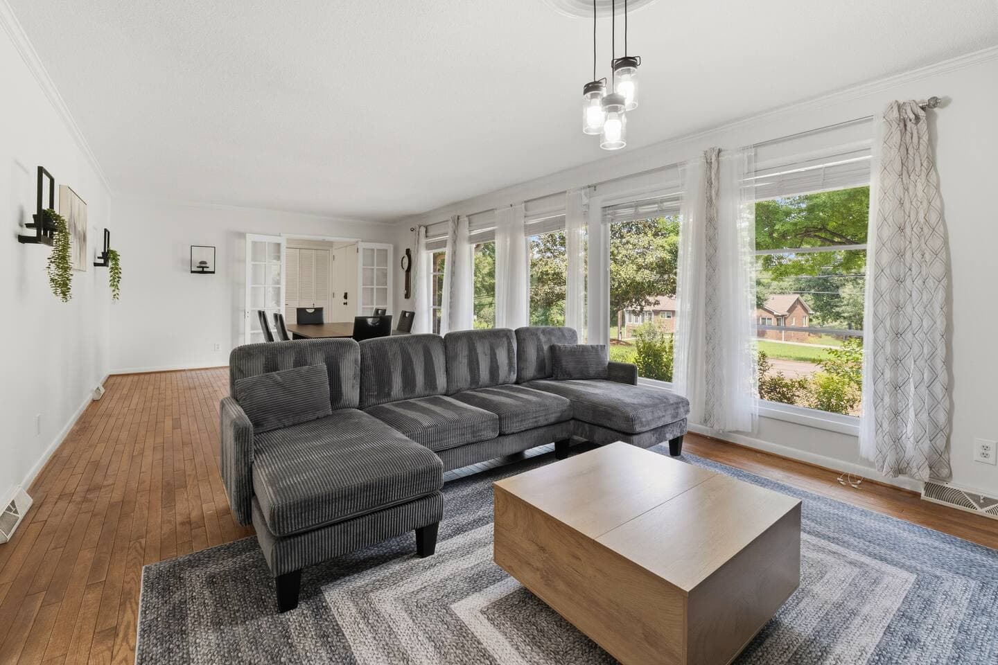 5br near Golf Courses | Private Pool + Game Room. — photo 4