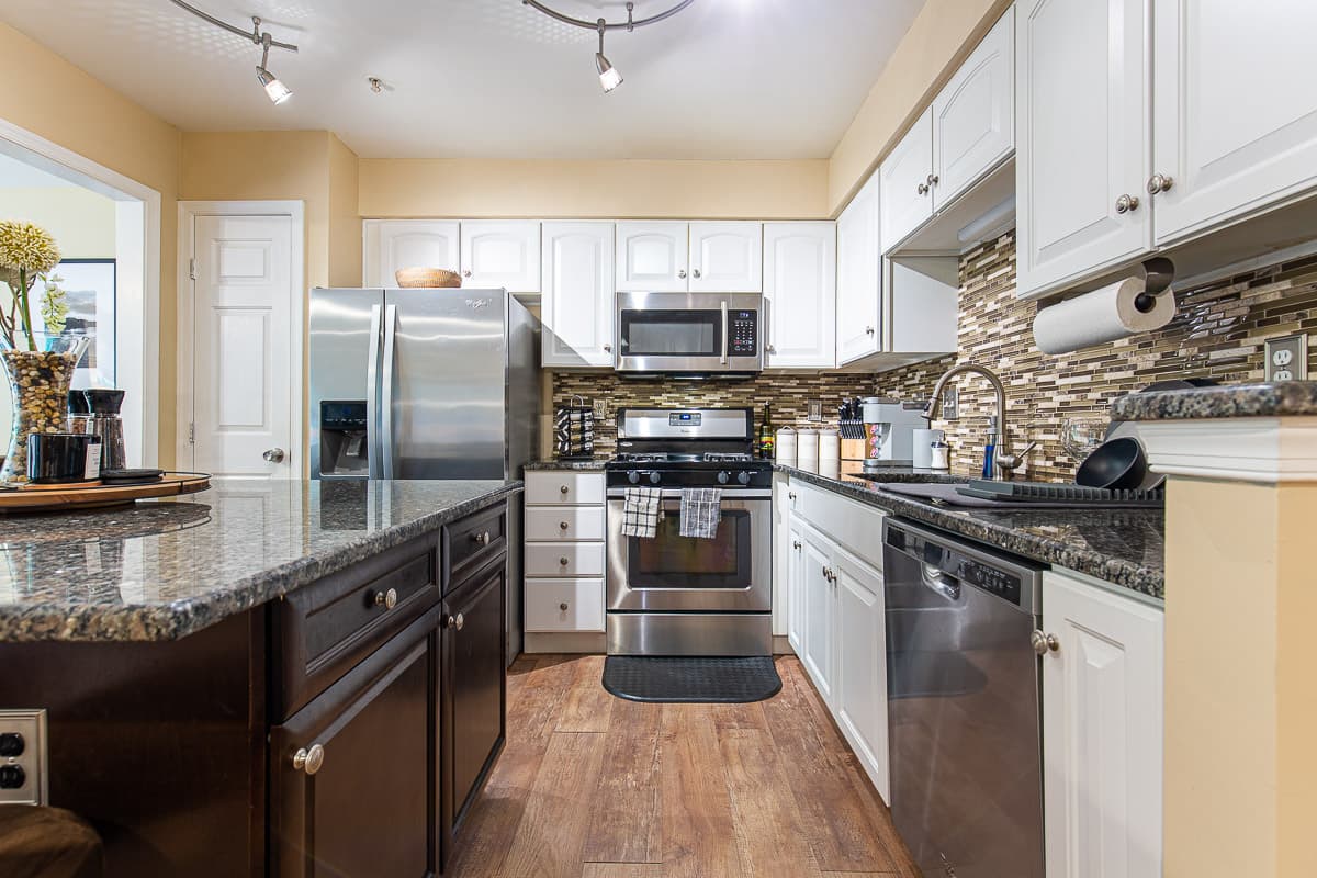 Lux Haven- Cinema, Billiards, Office | Nest Nights — photo 5